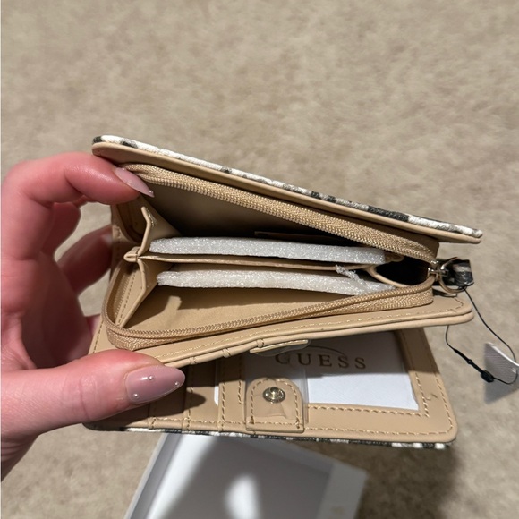 Guess Leopard-Print Zip Wallet - Black & White - Picture 4 of 5